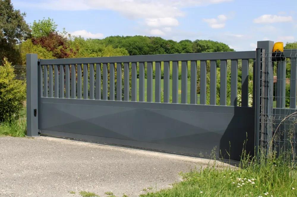 Portails alu à Forges